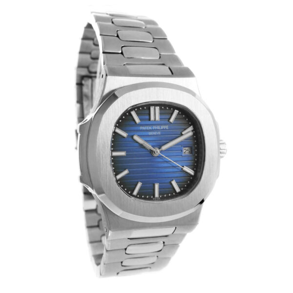 Patek Philippe Nautilus 5811 Replica 40mm Steel Blue Dial